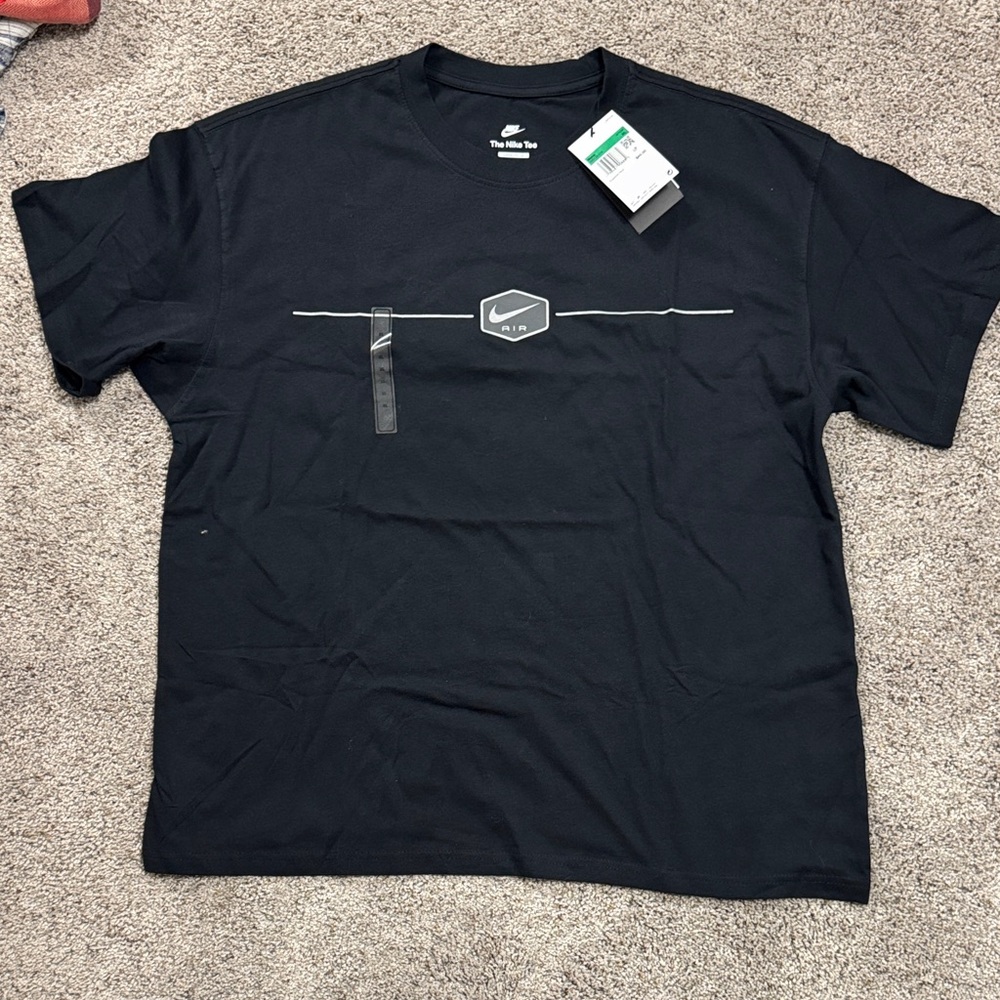 Nike Men’s Black Short Sleeve Logo Tee with Subtle Stripe